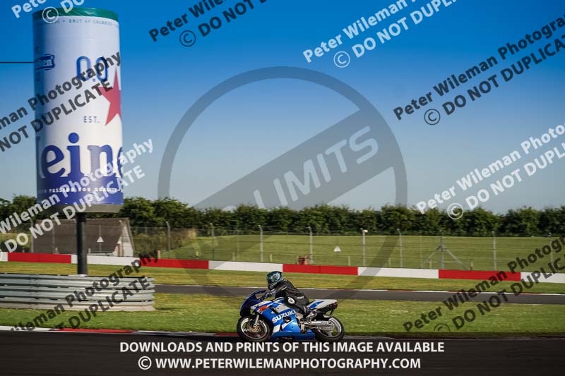 donington no limits trackday;donington park photographs;donington trackday photographs;no limits trackdays;peter wileman photography;trackday digital images;trackday photos